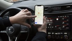 Направи си сам: Импровизирана стойка за телефон в колата