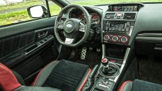 Какво оборудване наистина е необходимо при покупката на нов автомобил?