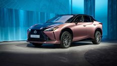 Lexus продължава електрическата офанзива с кросоувъра RZ 450e
