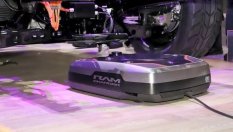 RAM направи робот за зареждане на електрически автомобили