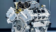 Aston Martin направи първия си двигател от 50 години