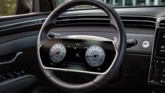 Новите модели на Hyundai ще получат волан с екран по средата