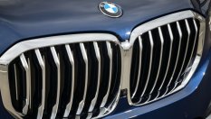 Шестима шефове на BMW влизат в затора