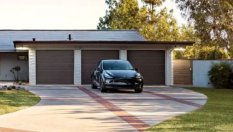 Tesla задмина по продажби Mercedes-Benz