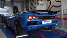 Звукът на Lamborghini Diablo SV с V12 е наслада за ухото