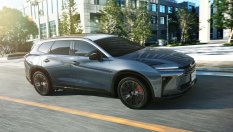 Toyota представи стилно хибридно комби