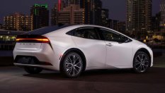 Задните врати на Prius се отварят в движение