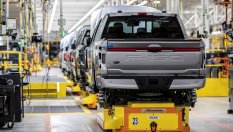 Конфликтът с Иран удари най-популярния автомобил в Америка