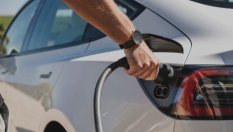 Големият проблем на електромобилите си остава високата им цена