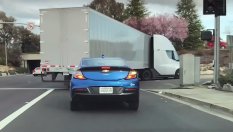 Вижте как ускорява камионът на Tesla (ВИДЕО)