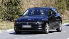 Новият VW Golf остана без камуфлаж