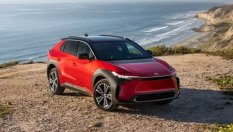 Шефът на Toyota посочи 3 стъпки, с които ще настигне Tesla