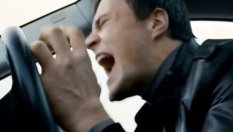 Защо воланът блокира или се върти трудно