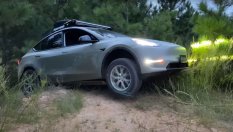 Справя ли се Tesla Model Y на тежък терен?