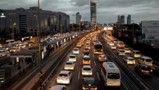 Автопаркът в Европа остарява, но вярва в електричеството