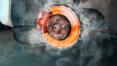 10-те най-големи заплахи за колата в жегите