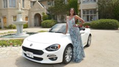 Модел №1 на Playboy получи Fiat 124 Spyder