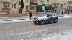 Какво да правим при заледен път?