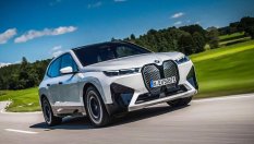 BMW ще покаже кола, която си сменя цвета с натискане на бутон