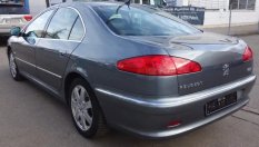 Защо се провали Peugeot 607?