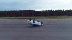 Полицаи едва не се пребиха при демонстрация