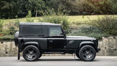Kahn Design преобрази Land Rover Defender