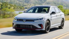 Нито Golf, нито GTI - този VW има 230 к.с. и струва 31 000 евро