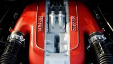 Ferrari работи върху V12 с над 830 конски сили