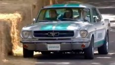 „Пиян” безпилотен автомобил развесели публиката в Гудууд (ВИДЕО)