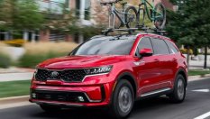Kia препоръча Sorento и Sportage да се паркират навън