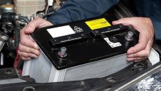 Защо трябва да поставите по-голям акумулатор през лятото