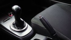 Ръчната спирачка в Европа изчезва