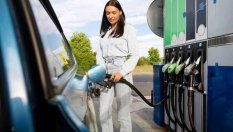 11 коли, които харчат малко на магистрала