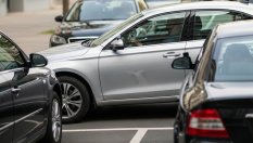 Как безпроблемно да паркиране успоредно