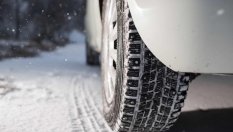 Какво се случва, ако гумите се монтират обратно