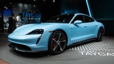 Porsche ще предложи Taycan със задно предаване