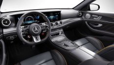 Вижте как Mercedes-AMG E63 S изяжда магистралата за закуска