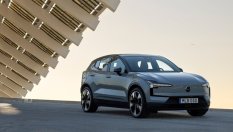 Volvo предупреди за риск от пожар при EX30 