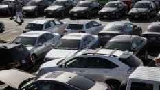 Цените на старите коли растат, защото новите са твърде скъпи