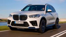 BMW пуска X5, задвижван с горивни клетки на Toyota