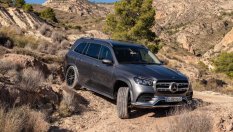 Вижте как се справя новият Mercedes-Benz GLS извън пътя