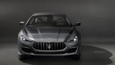 Maserati вече ще прави само големи коли