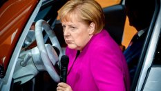 Меркел: Срамно е, че ЕС не може да прави чипове и батерии