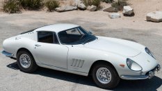 54-годишно Ferrari стана най-скъпата онлайн продажба