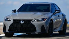 Новият Lexus IS с V8 получи лимитирана версия