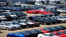 Продажбите на нови автомобили в света намаляха с 1/3