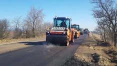Нов асфалт с маслинови костилки намалява вредните емисии