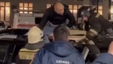 Въздушна възглавница на автомобил спаси паднал от 19-ия етаж