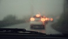 Трик с оцет държи чистачките ви в топ състояние