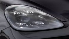 Porsche представи нови матрични фарове с 65 000 светодиода